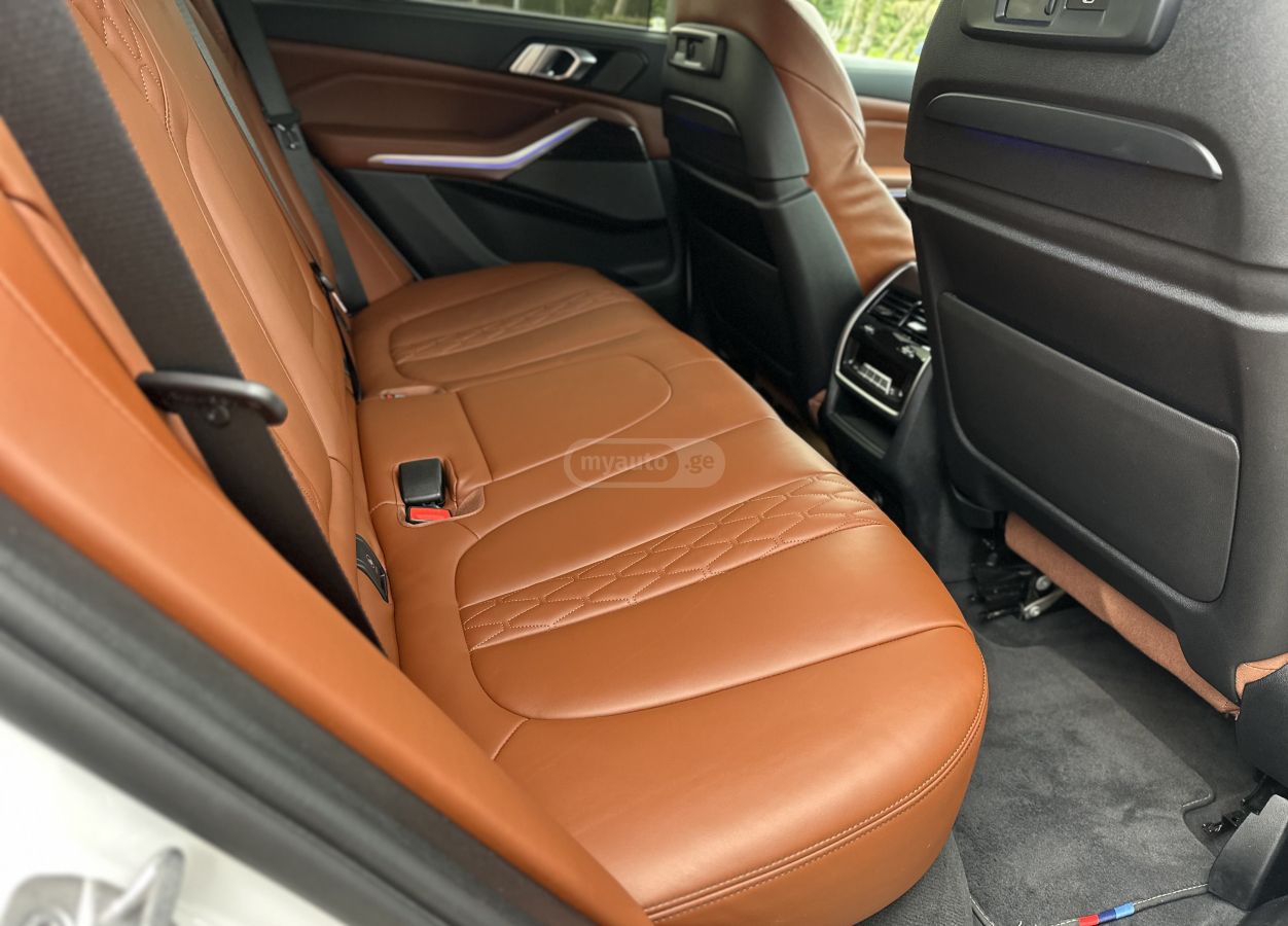 BMW X5 - фото 13