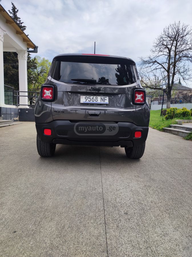 Jeep Renegade - фото 5
