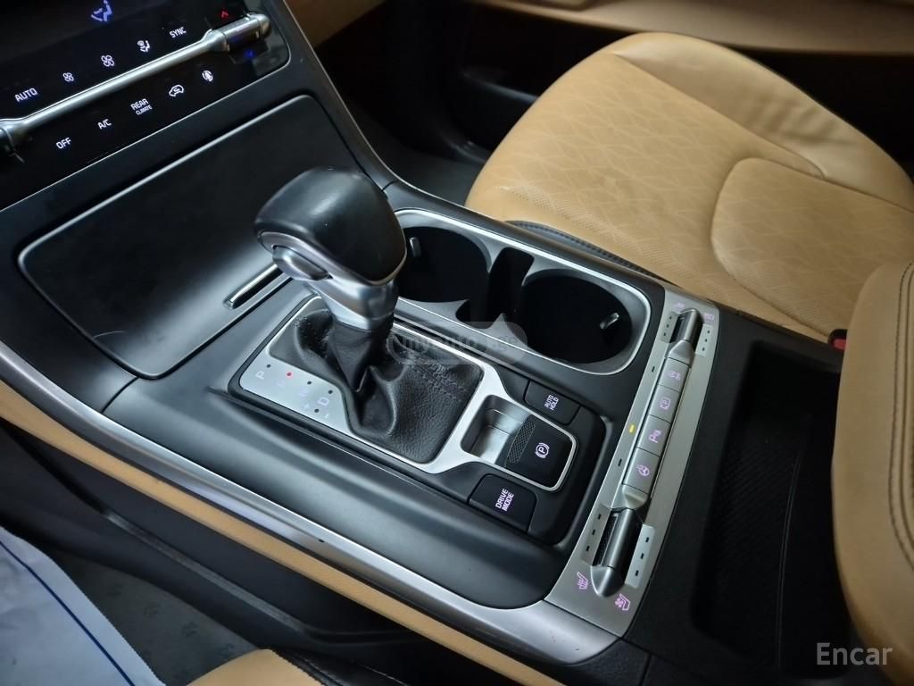 Kia Carnival - фото 11