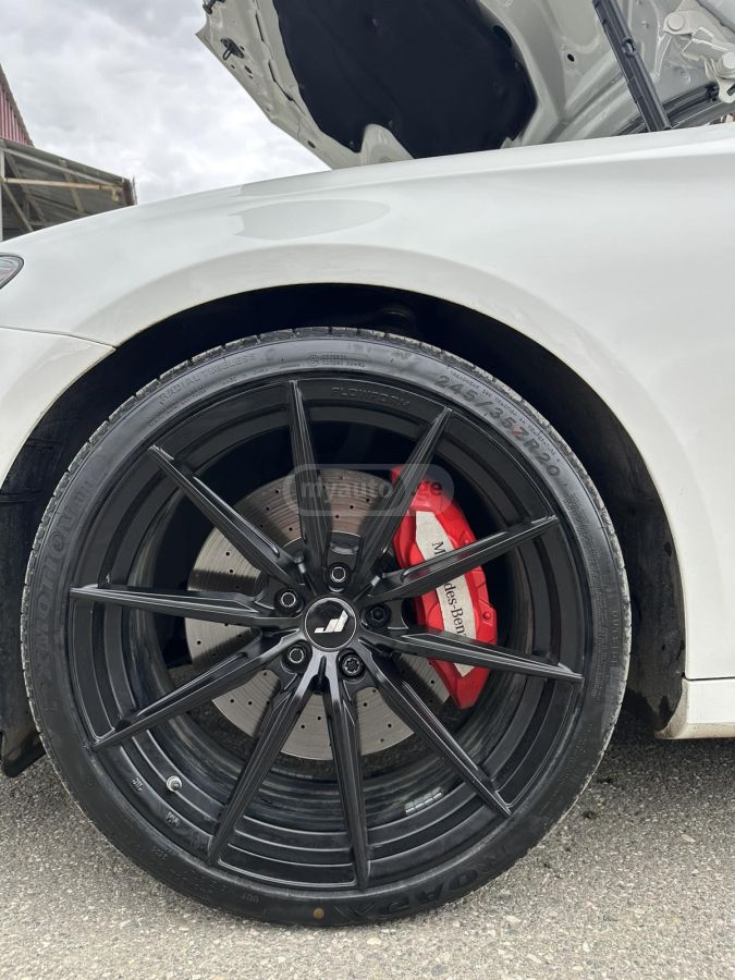 Mercedes-Benz E 300 - фото 13