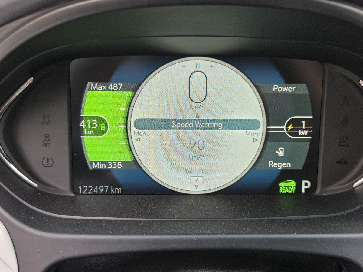 Chevrolet Bolt EV - фото 13