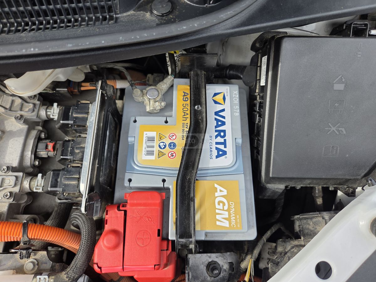 Chevrolet Bolt EV - фото 8