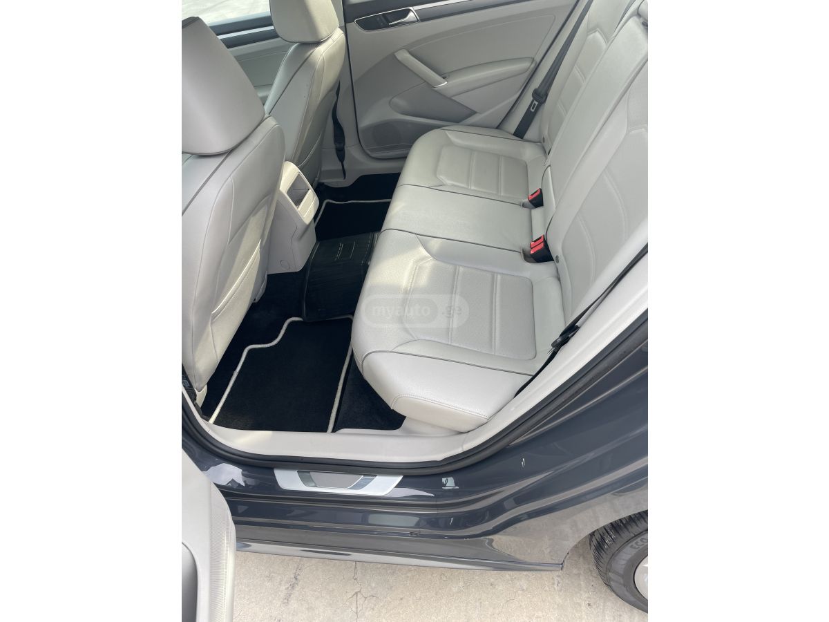 Volkswagen Passat - фото 11