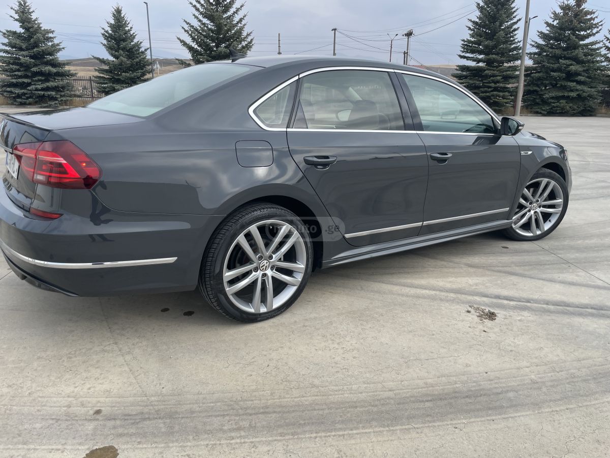 Volkswagen Passat - фото 6