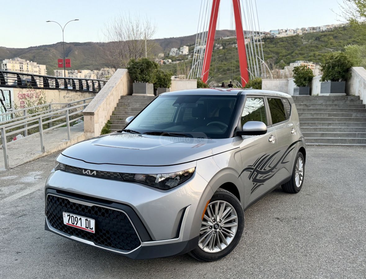 Kia Soul - фото 1