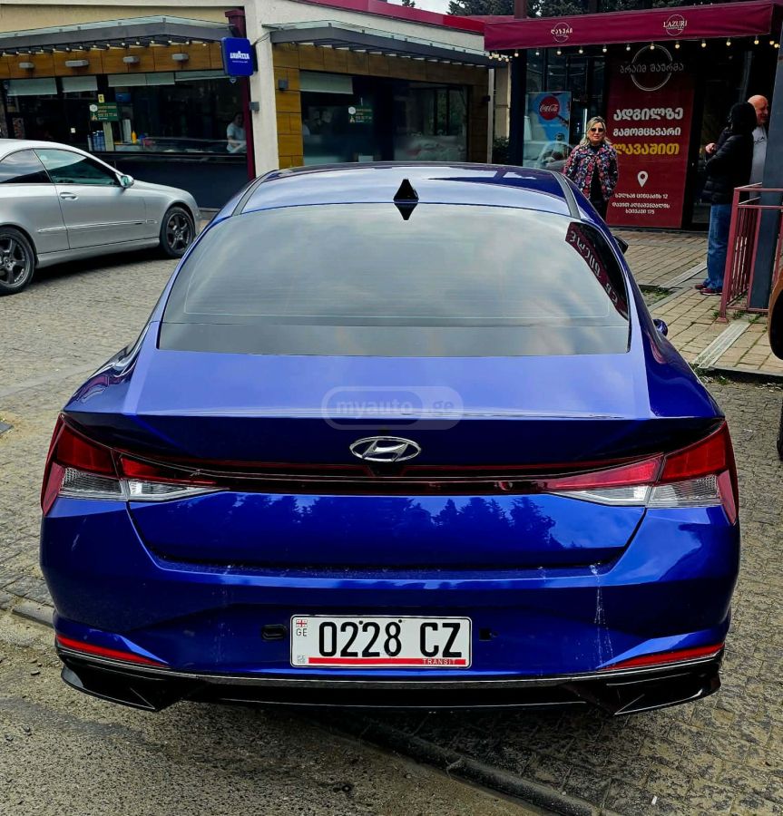 Hyundai SEL 4dr Sedan — миниатюра 2