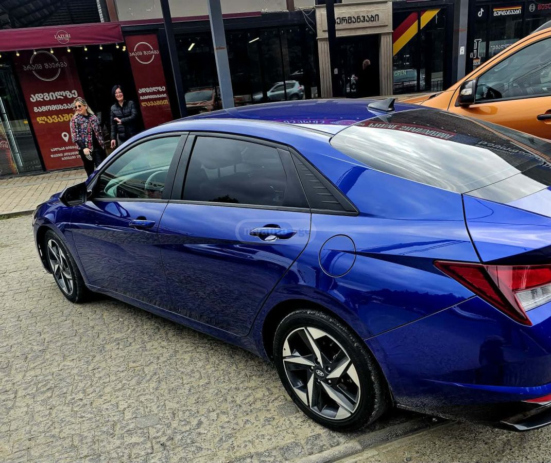 Hyundai SEL 4dr Sedan — миниатюра 4