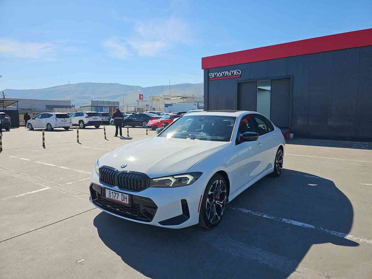 BMW Bmw 330i — миниатюра 1