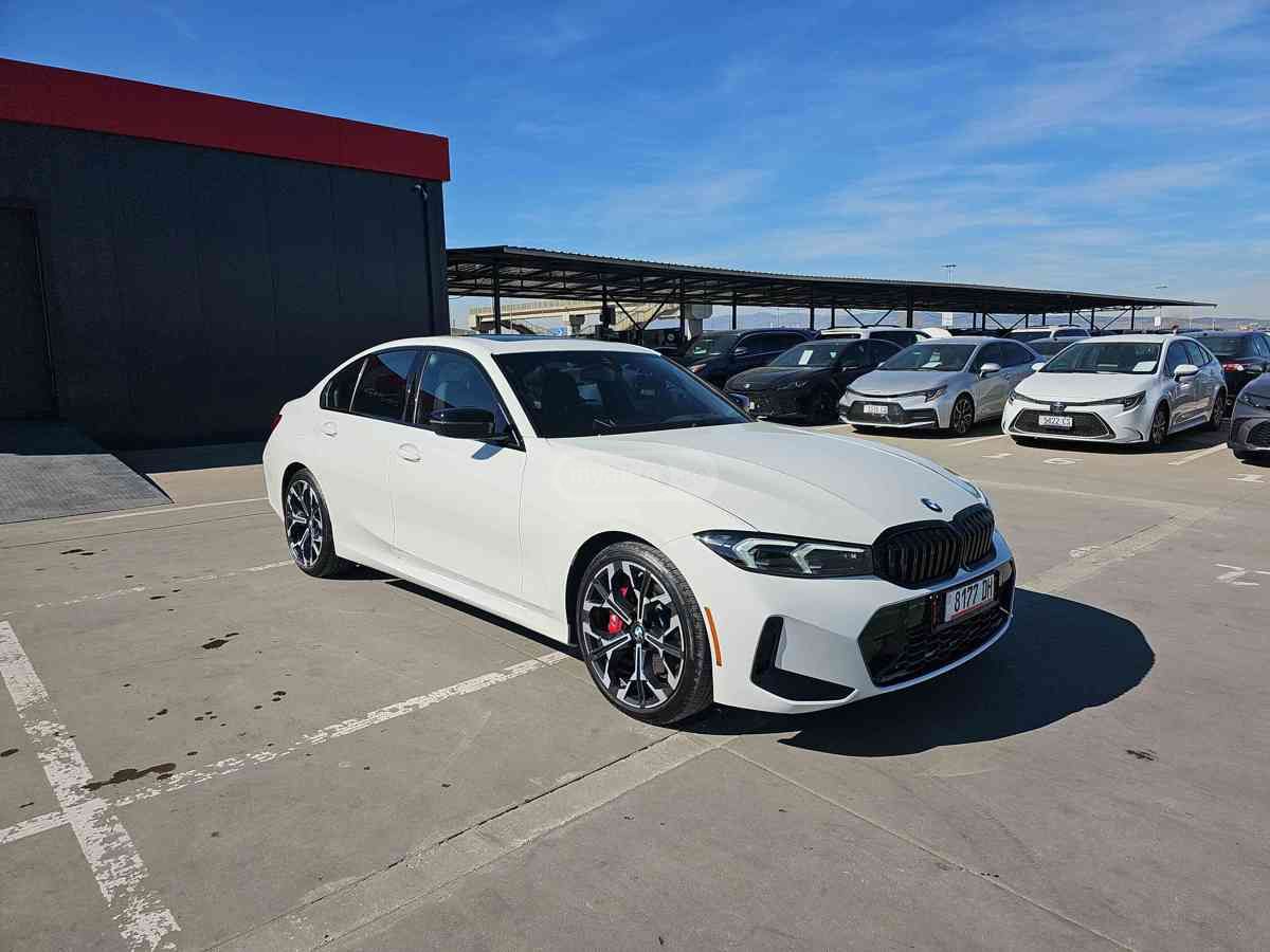BMW Bmw 330i — миниатюра 3
