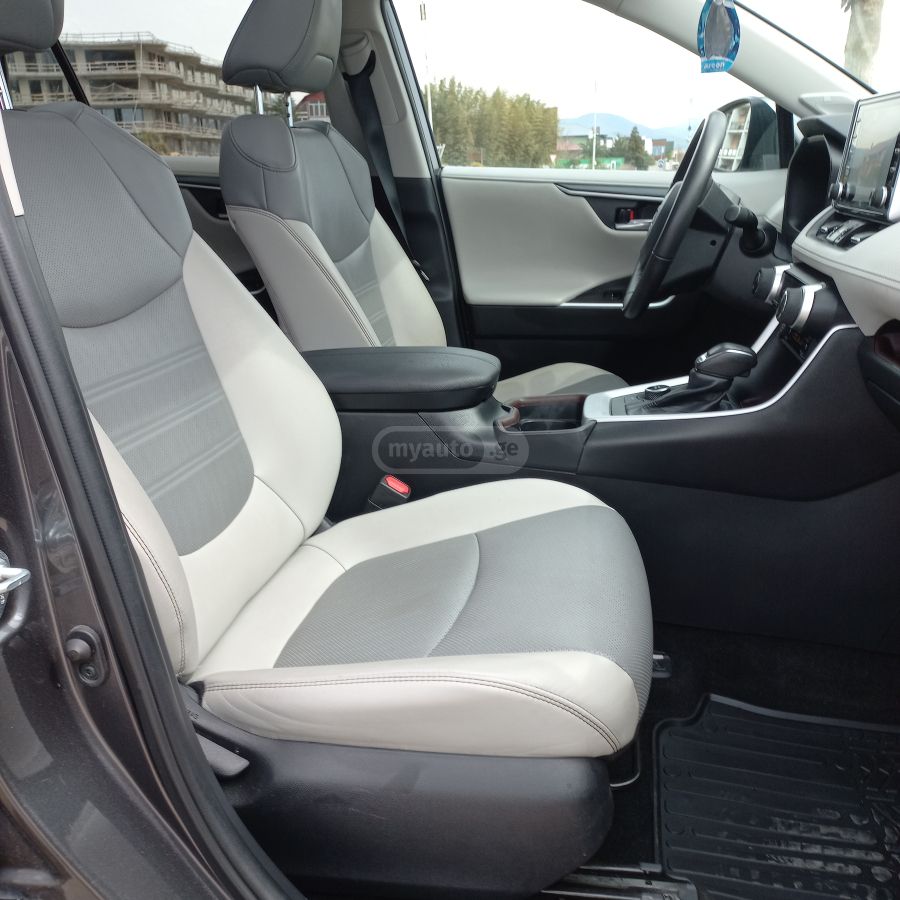 Toyota RAV 4 - фото 9