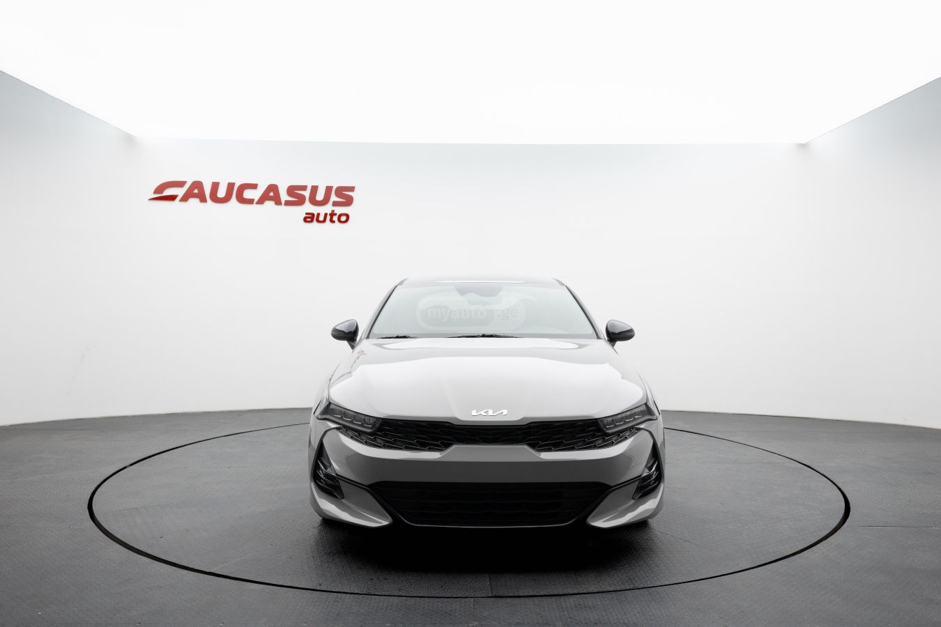 Kia K5 - фото 3