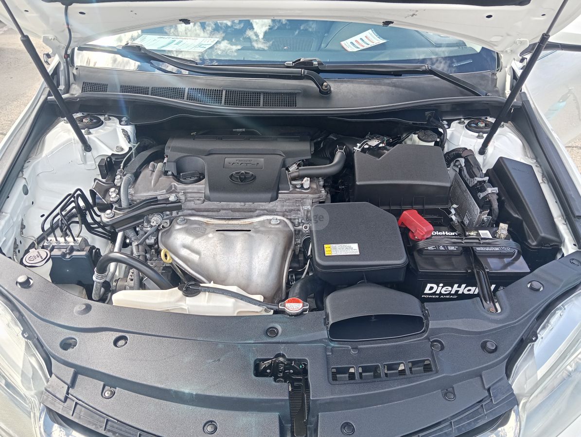 Toyota Camry - фото 6