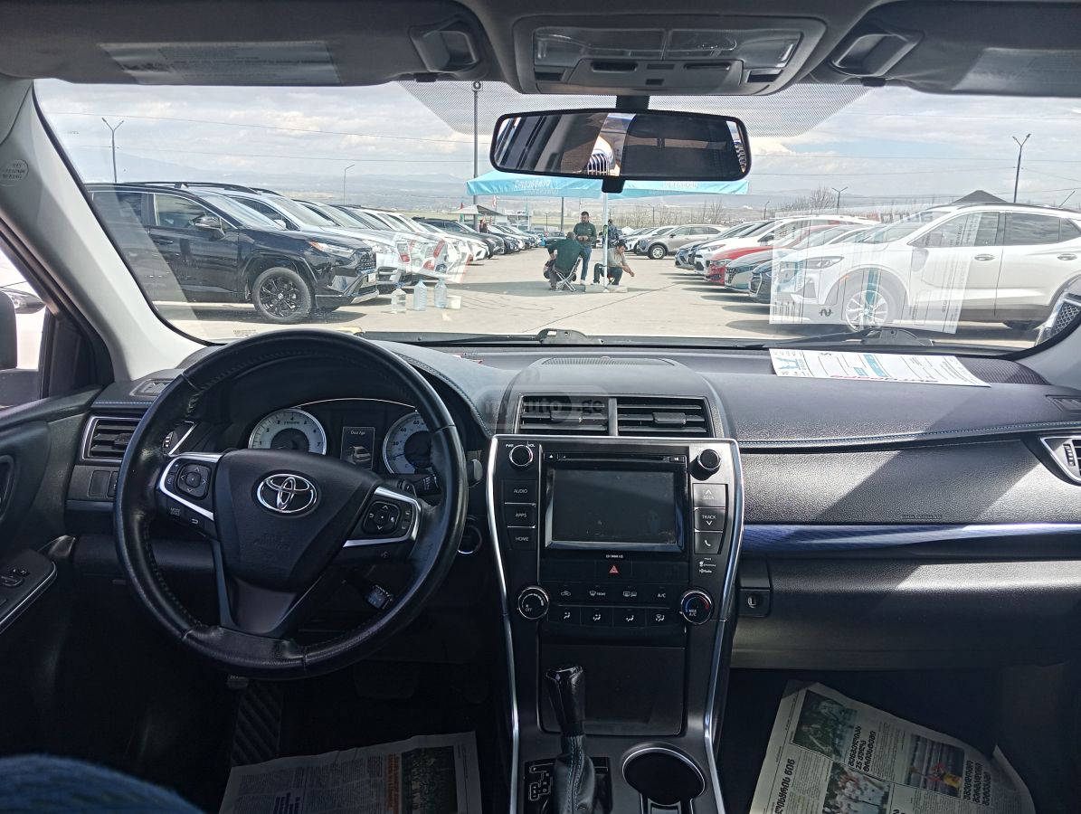 Toyota Camry - фото 8