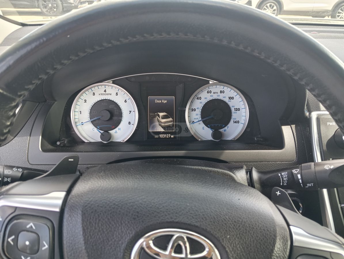 Toyota Camry - фото 9