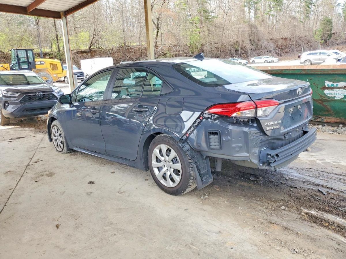 Toyota Corolla - фото 2