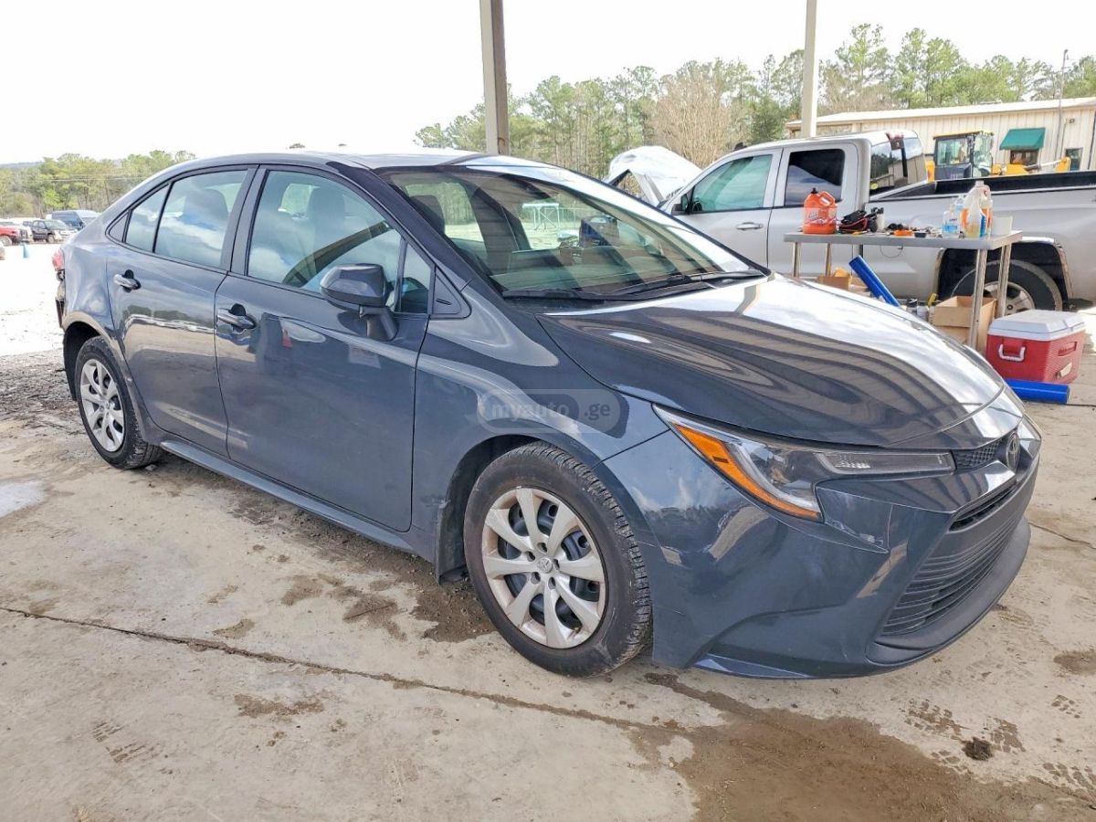 Toyota Corolla - фото 4