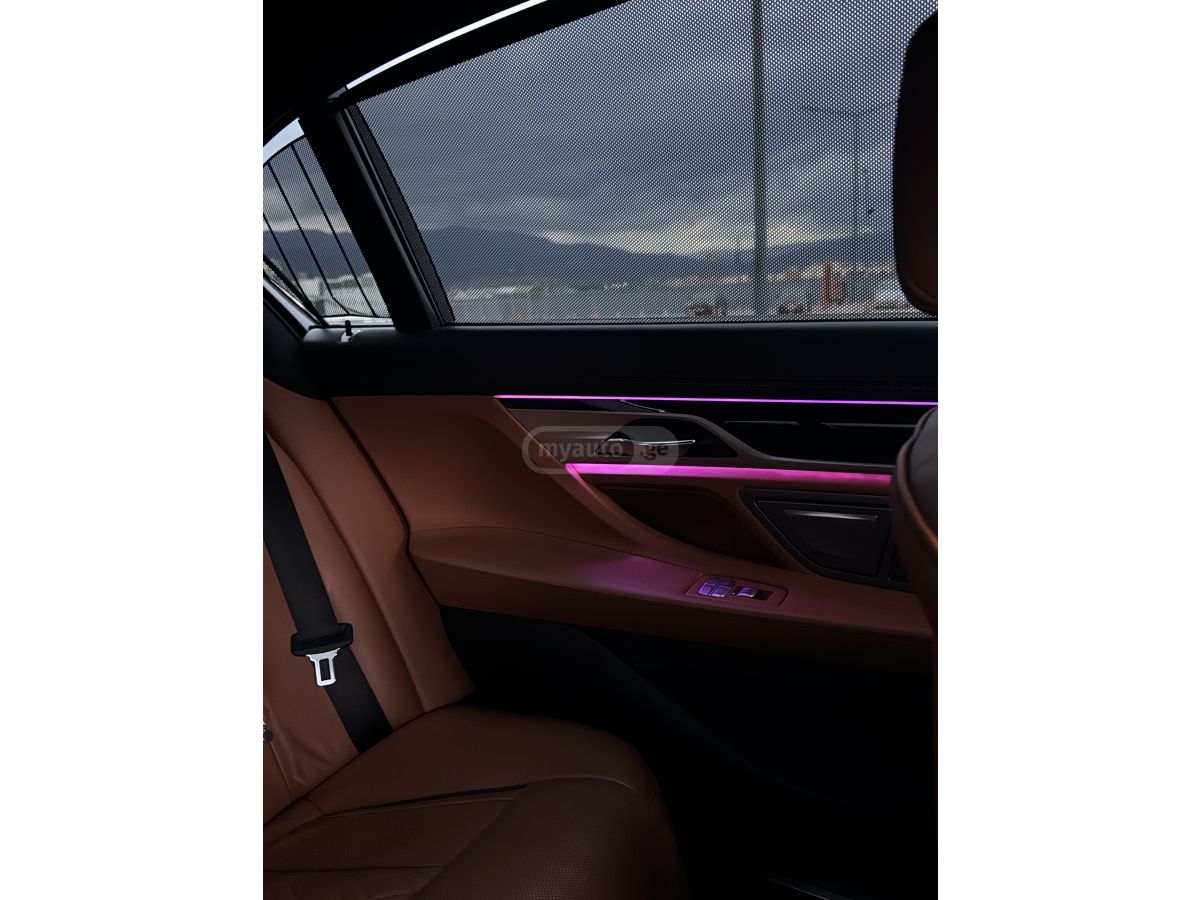 BMW 750 - фото 11