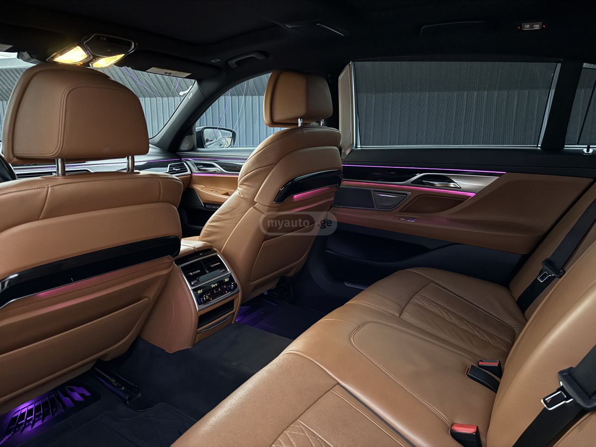 BMW 750 - фото 13