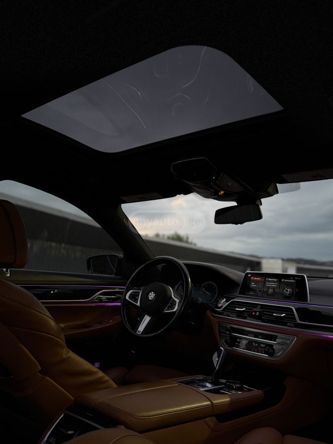 BMW 750 - фото 2