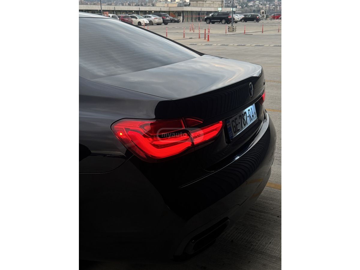 BMW 750 - фото 5