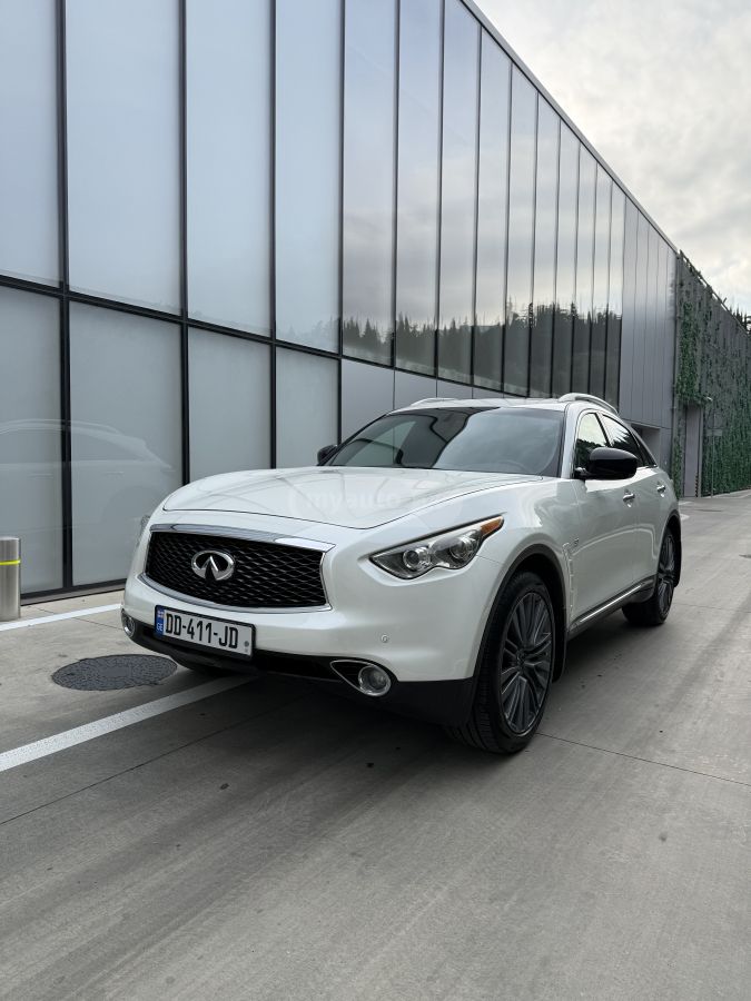 Infiniti QX 70 - фото 2