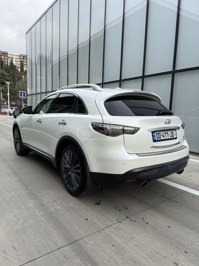 Infiniti QX 70 - фото 7