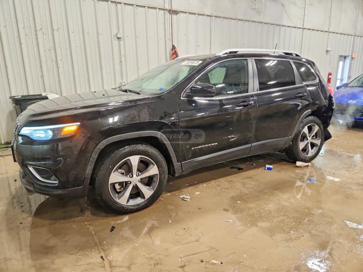 Jeep Cherokee - фото 1