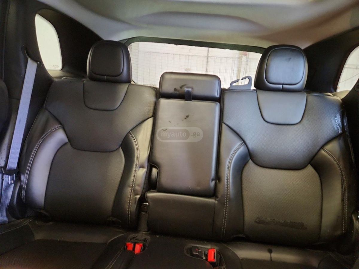 Jeep Cherokee - фото 10