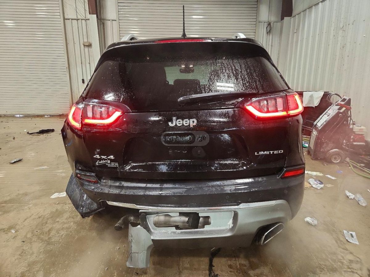 Jeep Cherokee - фото 6