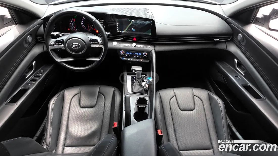 Hyundai Elantra - фото 7