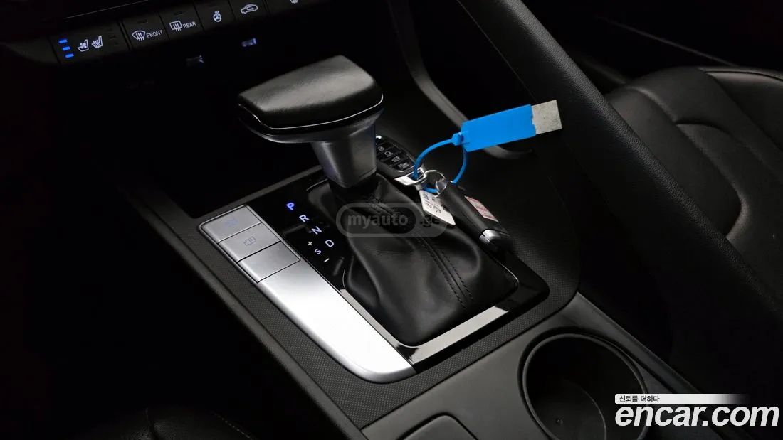 Hyundai Elantra - фото 9