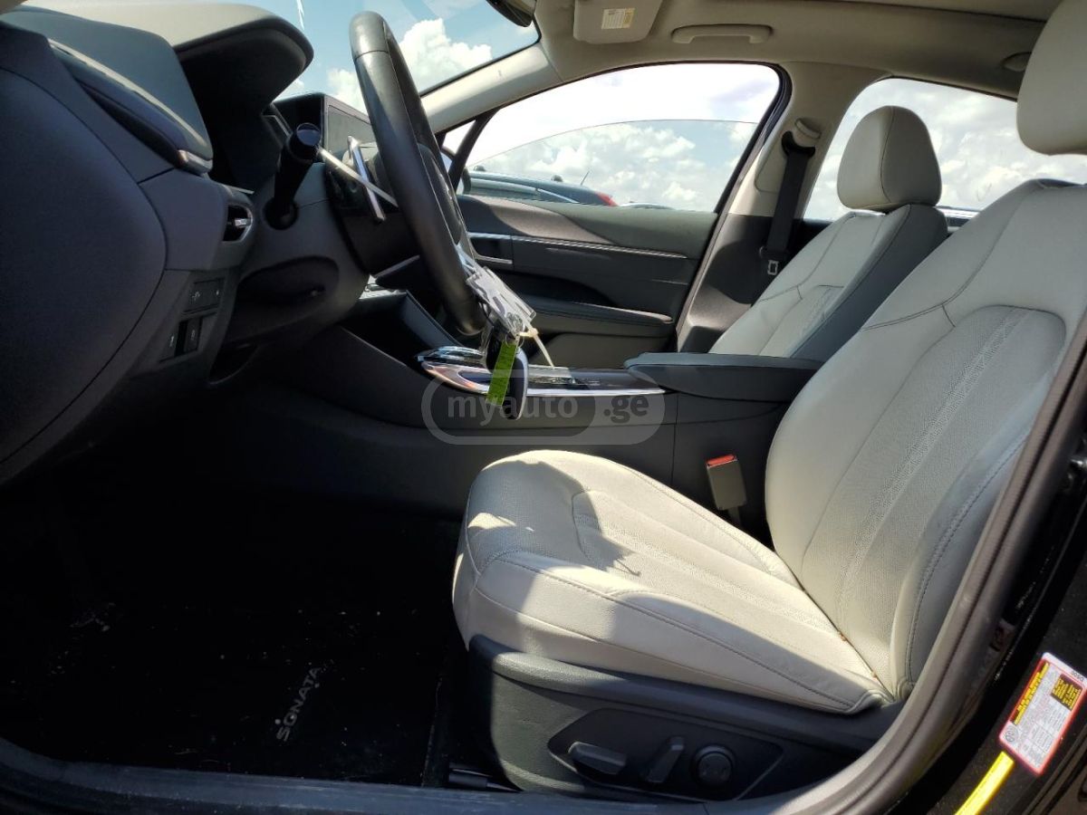 Hyundai Limited — миниатюра 3