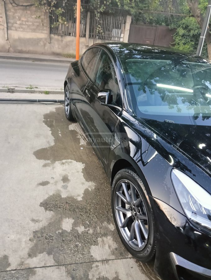 Tesla Model 3 - фото 5