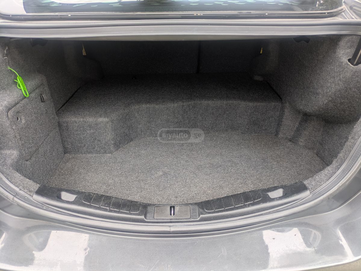 Ford Fusion - фото 10