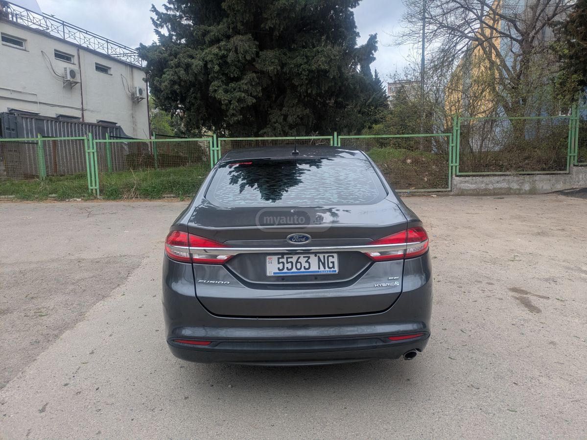 Ford Fusion - фото 5