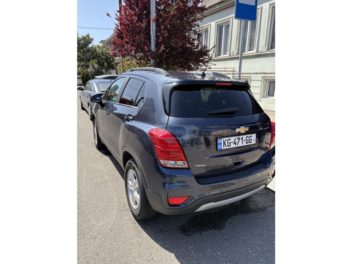 Chevrolet Trax - фото 5