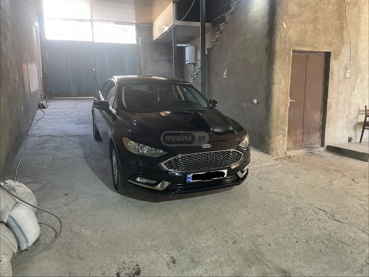 Ford Fusion - фото 1