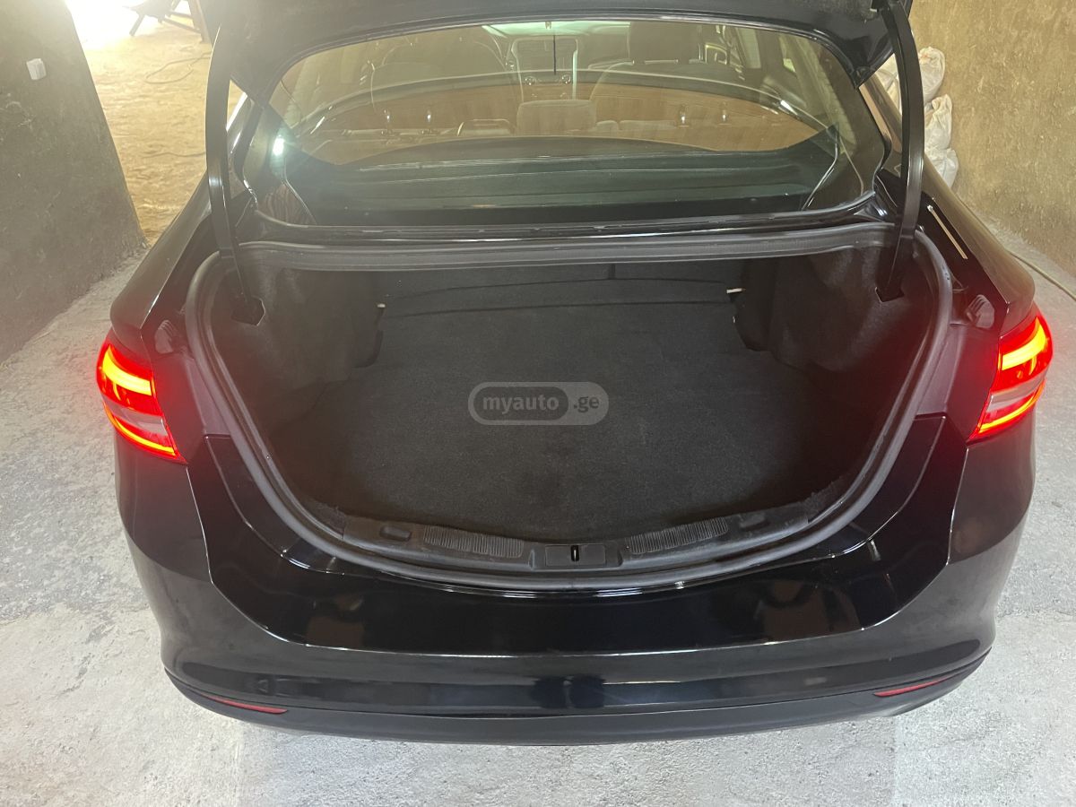 Ford Fusion - фото 7