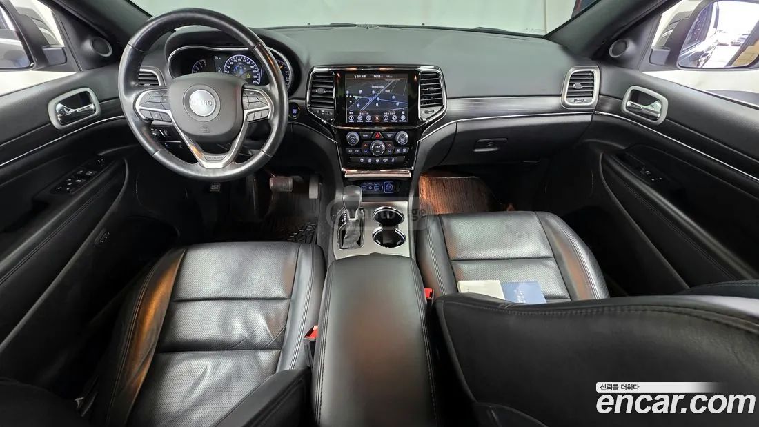 Jeep Grand Cherokee - фото 7