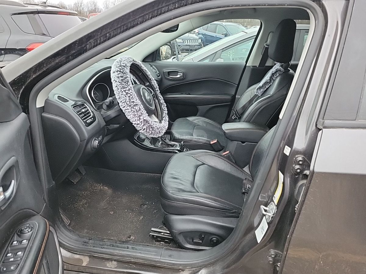 Jeep Compass - фото 5