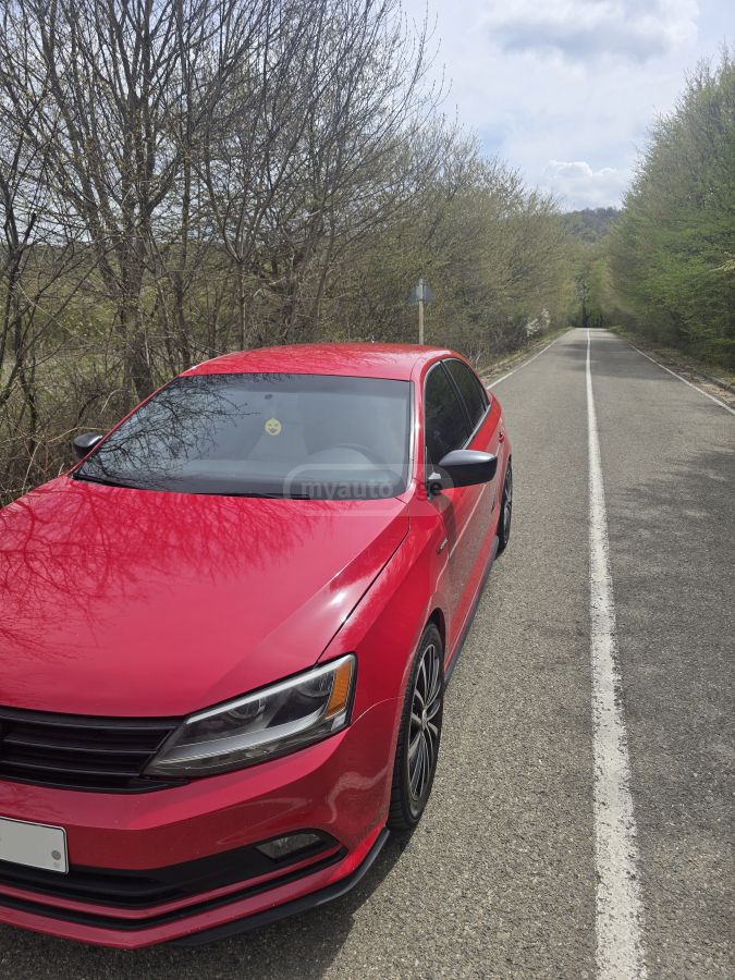 Volkswagen Jetta - фото 5