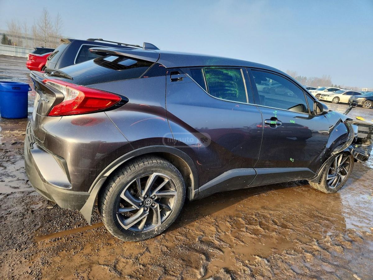 Toyota CHR - фото 3
