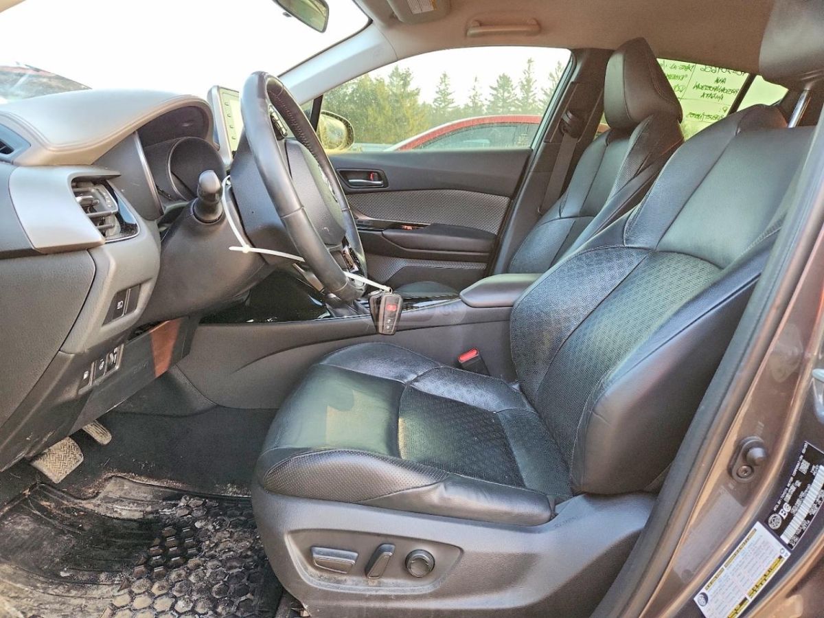 Toyota CHR - фото 7