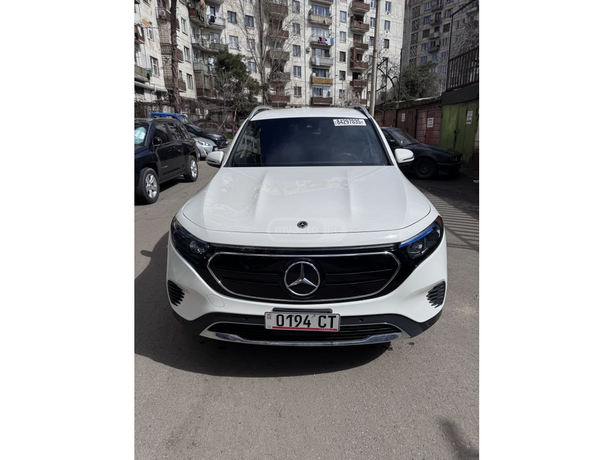 Mercedes-Benz EQB 260 - фото 1