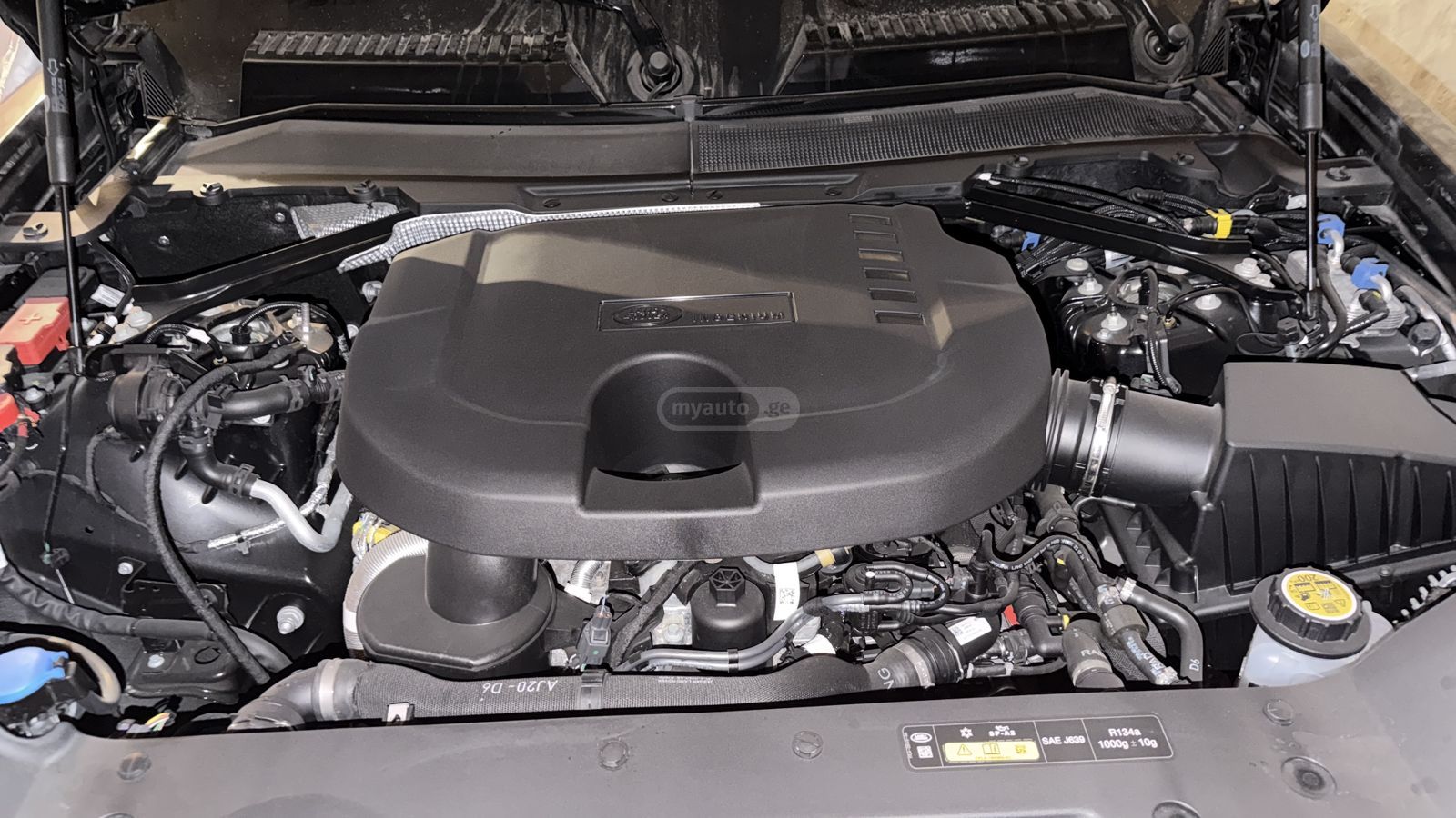 Land Rover Defender 110 - фото 2