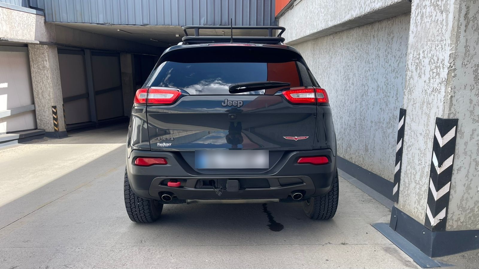 Jeep Cherokee - фото 6