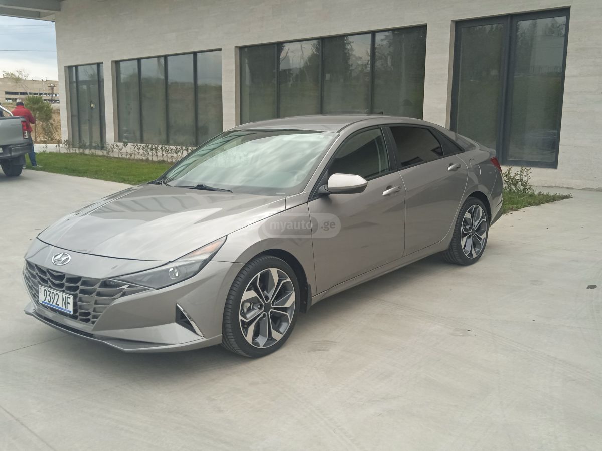 Hyundai Elantra - фото 5