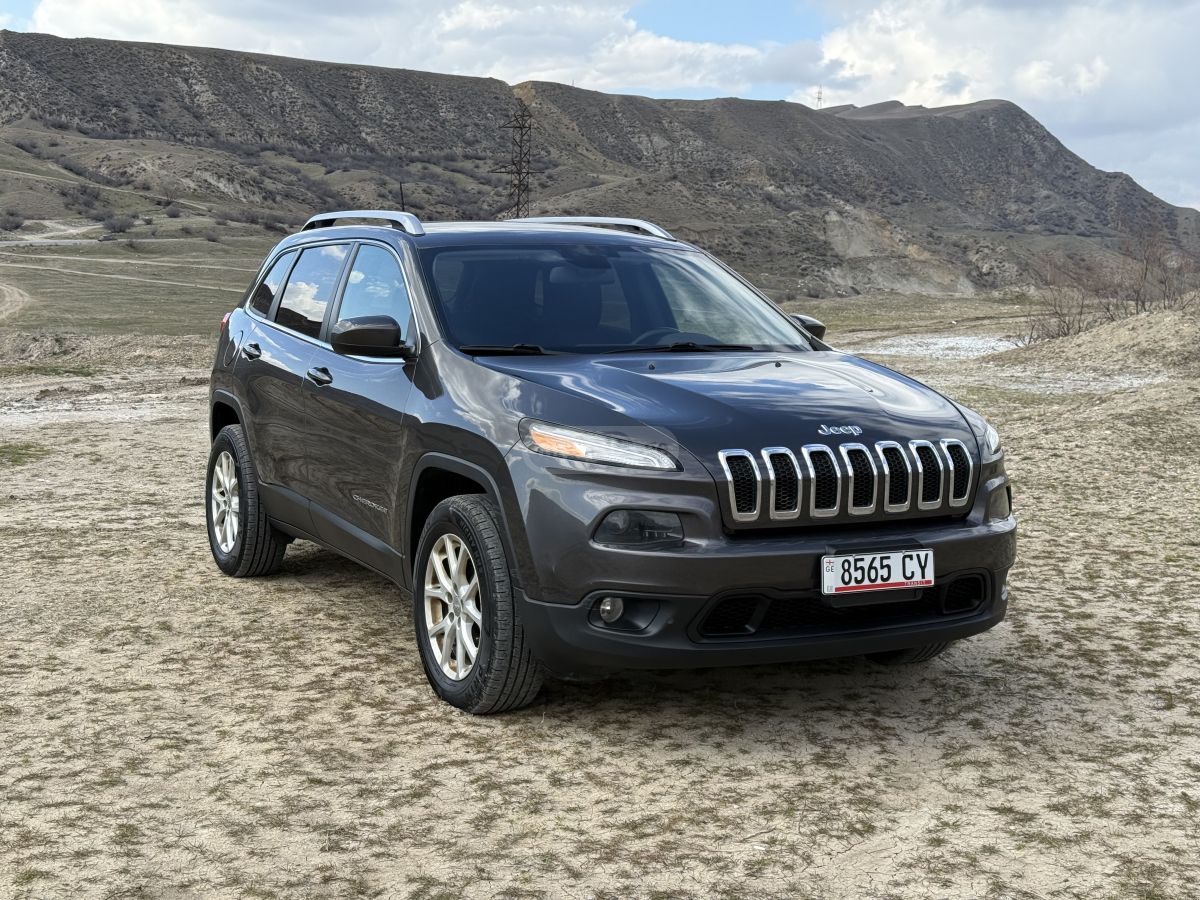 Jeep Cherokee - фото 1