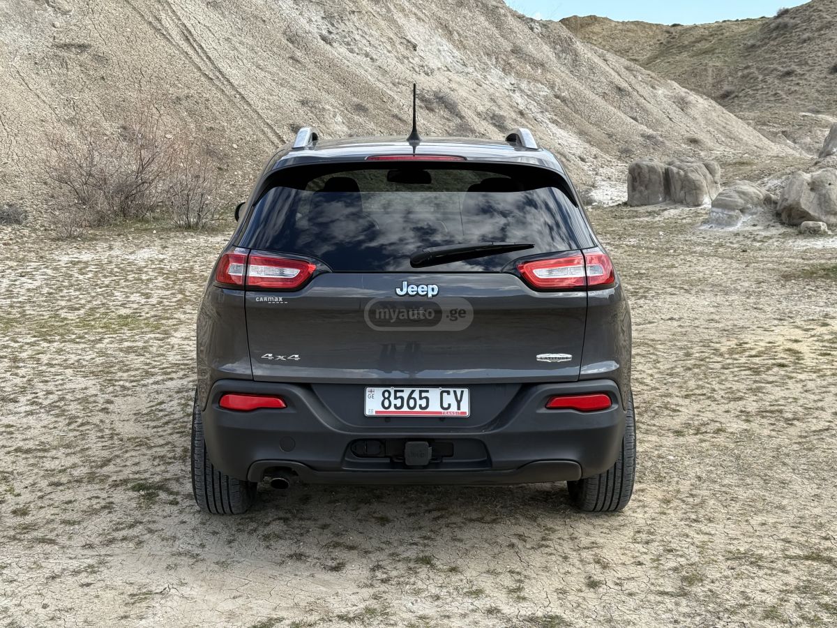 Jeep Cherokee - фото 5