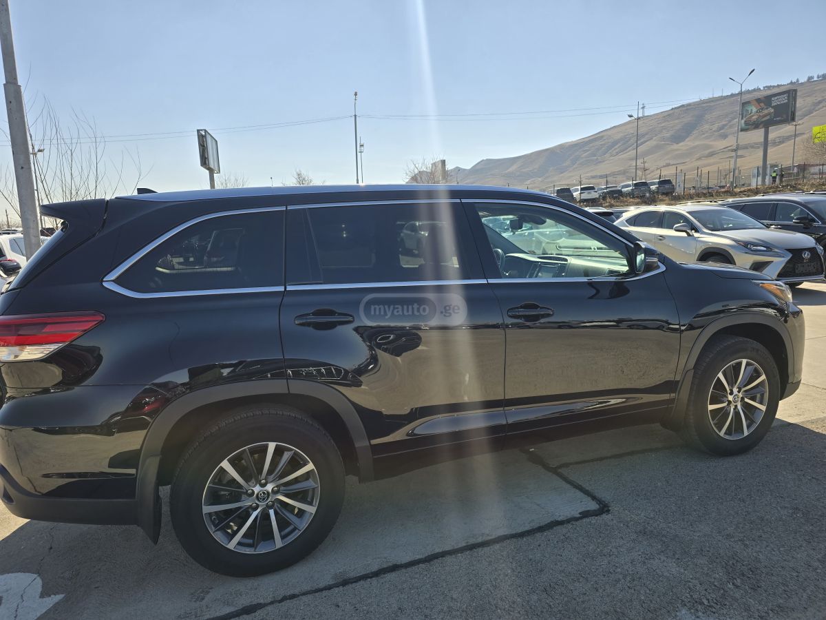 Toyota Highlander - фото 7